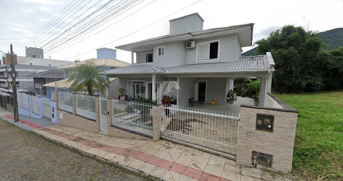Casa no Jardim Germânia com 4 dormitórios