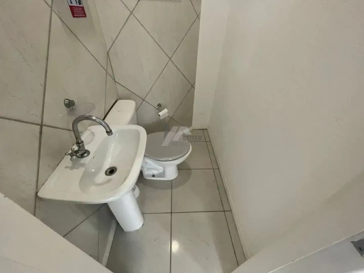 Sala comercial centro - Lacerda Coutinho Fpolis