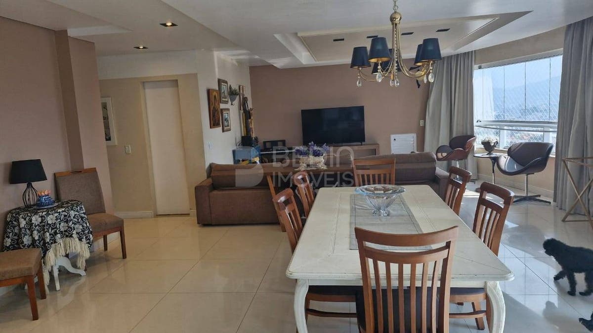 Apartamento de 4 quartos, 213m² no bairro Centro, em Balneário Camboriú | Eu Corretor