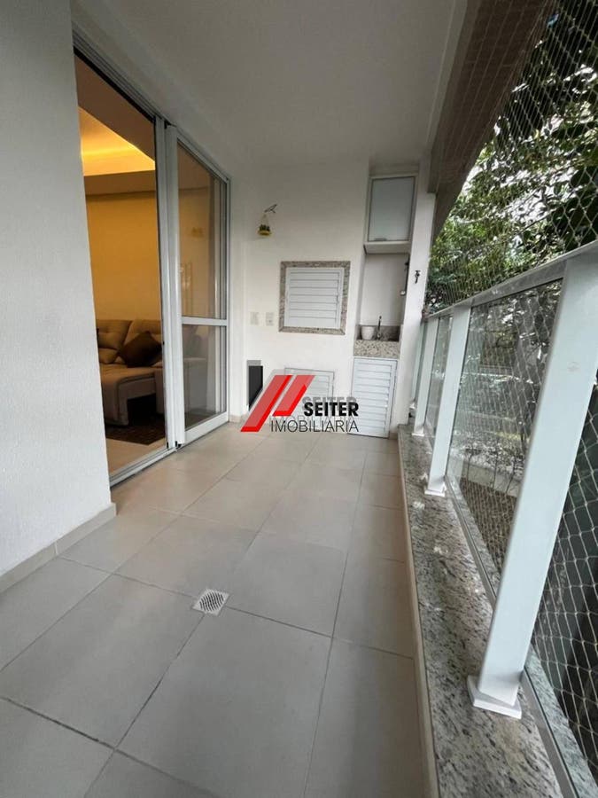 Apartamento 2 dromitorios com suite venda Itacorubi Florianopolis