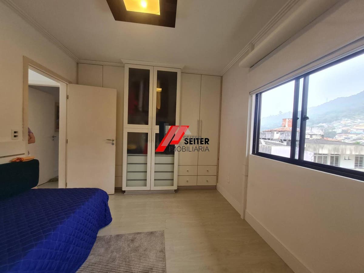 Casa de 4 dormitorios a venda Saco dos Limoes regiao central e proximo a UFSC