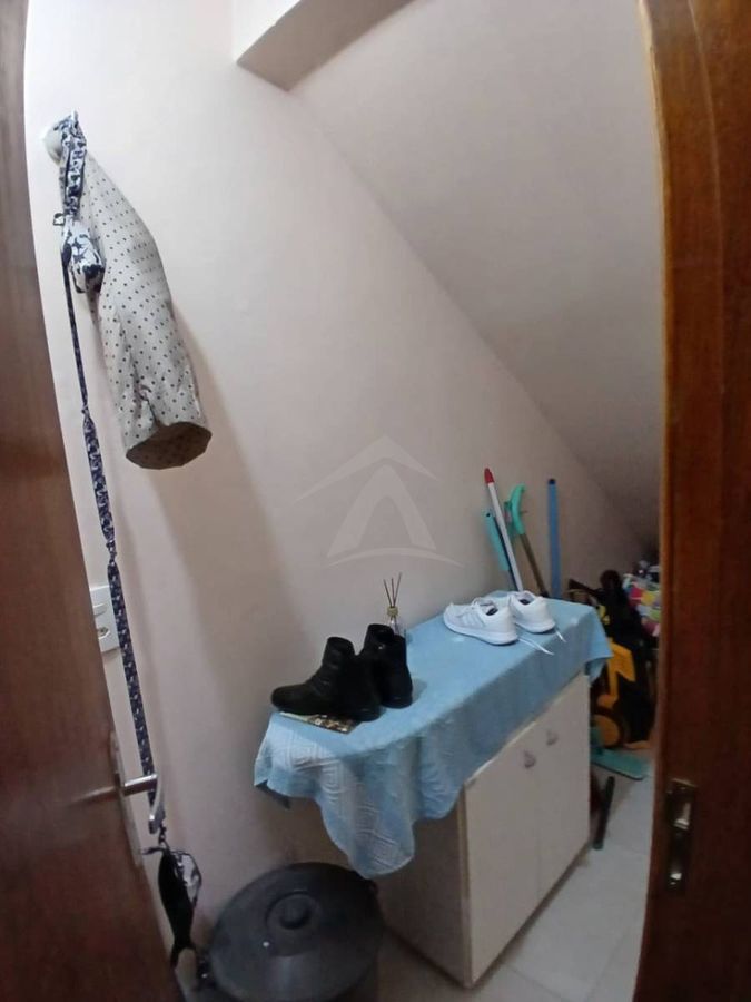 Sobrado de esquina, 3 dormitórios sendo 1 suite, itapema do norte