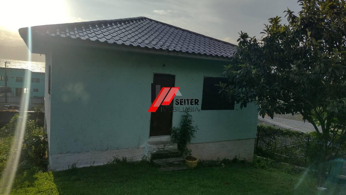 Casa a venda em Ribeirão da Ilha