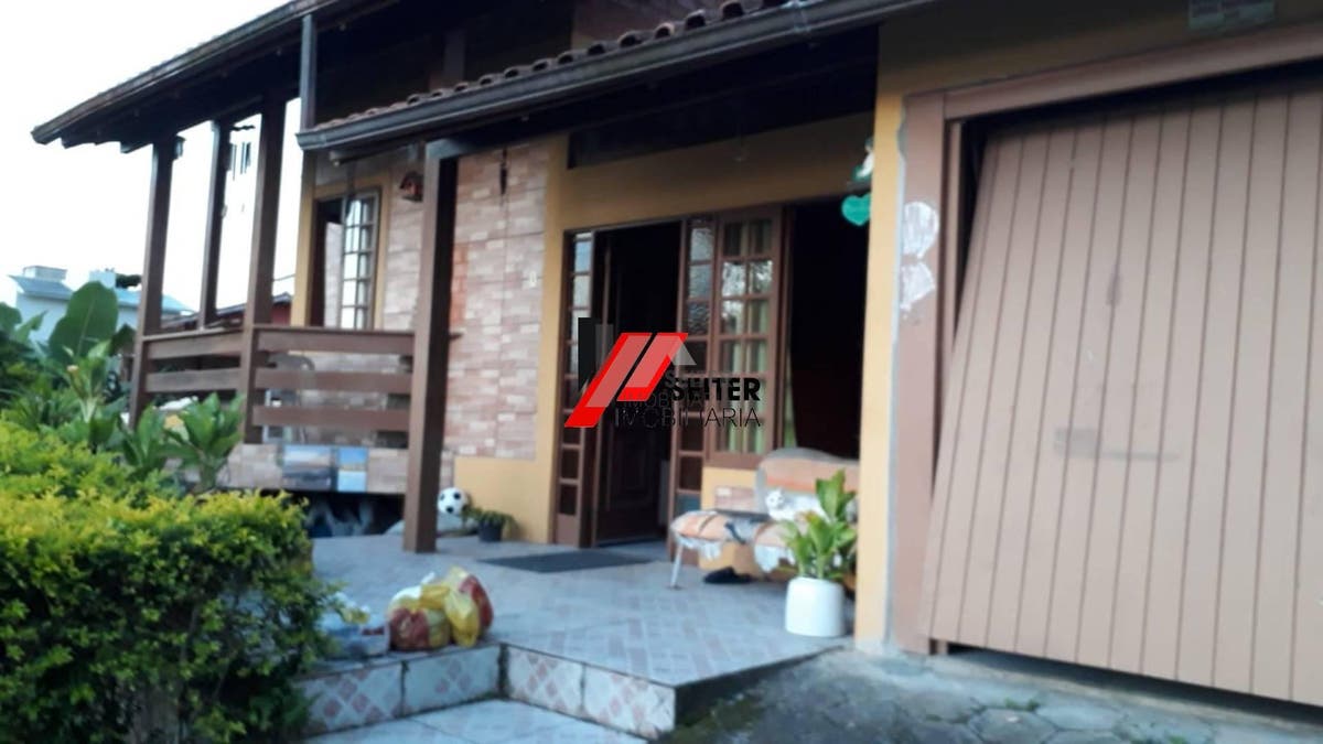 Casa a venda em Ribeirão da Ilha