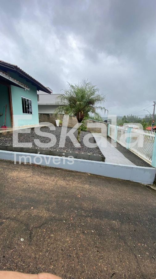 Casa Semi Mobiliada Com 02 Quartos Nereu Ramos - Jaraguá Do Sul