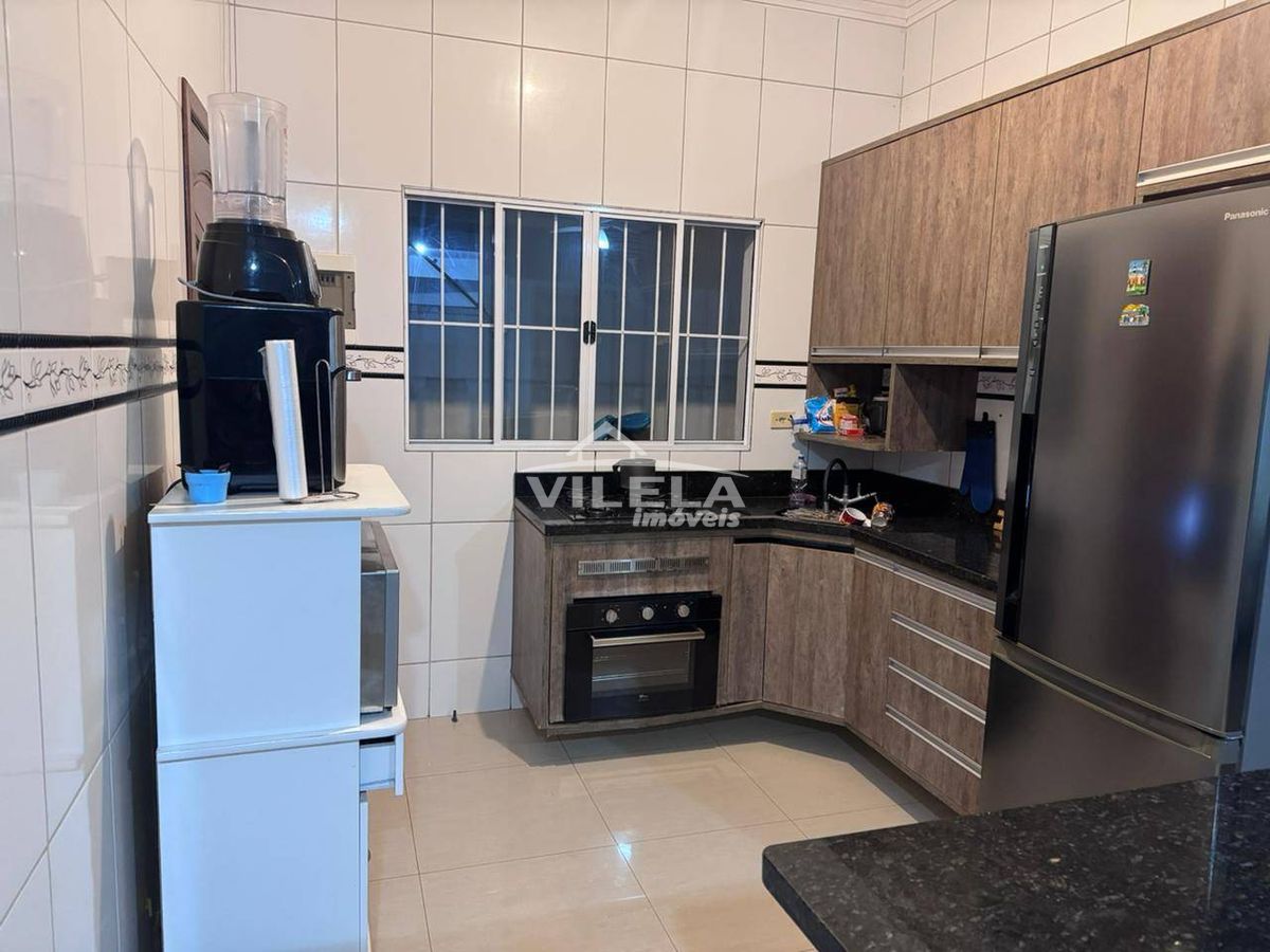 Casa térrea bairro massaguaçu-caraguatatuba-sp
