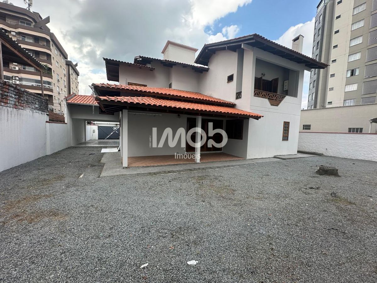 Casa com suíte master + 4 quartos, centro - foto 7
