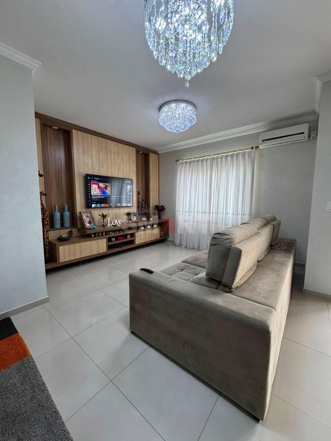 Casa Mobiliada no Rau com uma Suíte e 2 Quartos