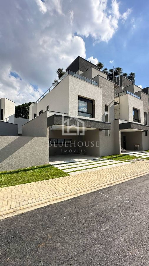Venda Sobrado com Terraço descoberto no Campo Comprido Curitiba Pr