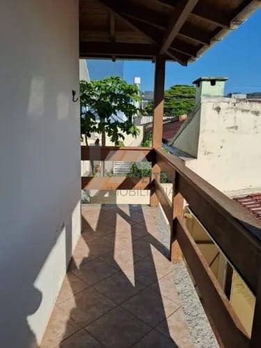 Casa 4 Dormitórios a Venda Santa Mônica Florianópolis