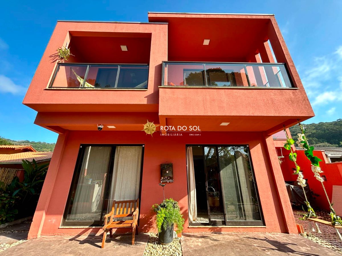 Casa à venda 4 quartos com piscina Praia Mariscal Bombinhas SC - 3