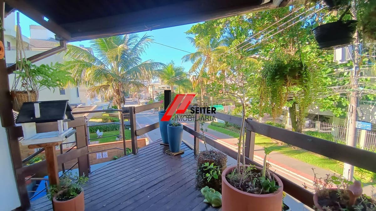 Casa comercial a venda em Canasvieiras norte de Florianópolis