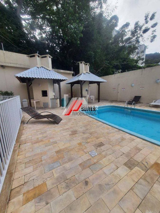 Apartamento de 3 dormitorios e 1 vaga a venda no Itacorubi