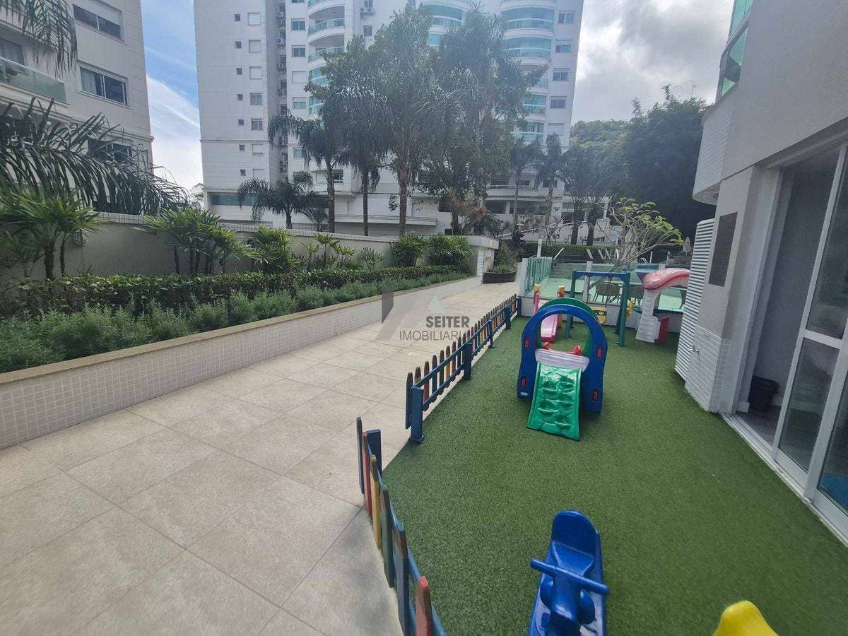 Apartamento de 4 dormitorios com suite para alugar Tom Jobim Itacorubi