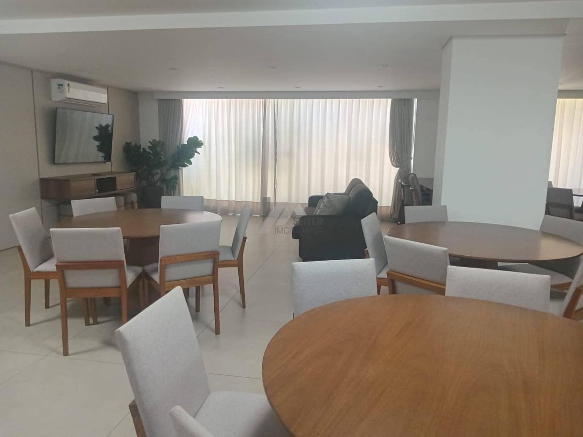 Apartamento 3 quartos para alugar na Av Mauro Ramos