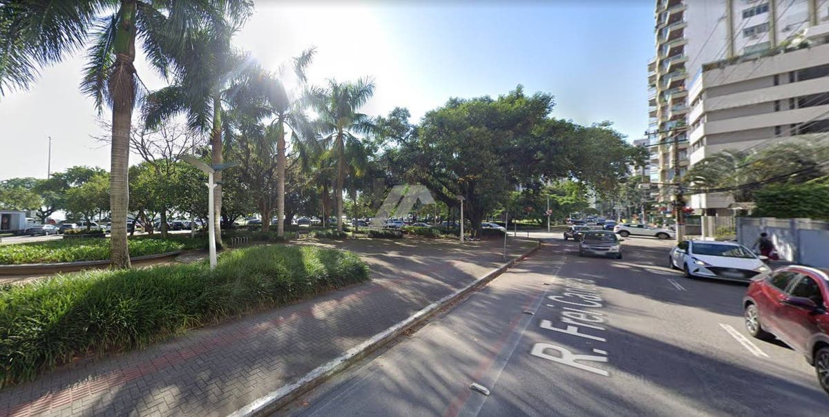 Apartamento para locação 2 quartos no centro 73m²