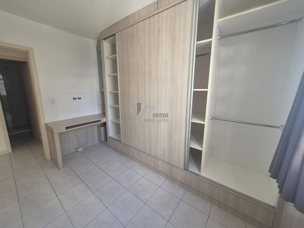 Apartamento de 2 Dormitorios aluguel Itacorubi Mobiliado