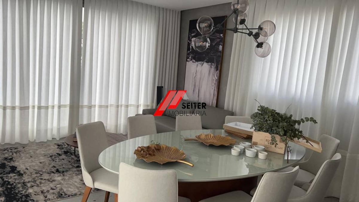 Apartamento exclusivo à venda no coração de Florianópolis