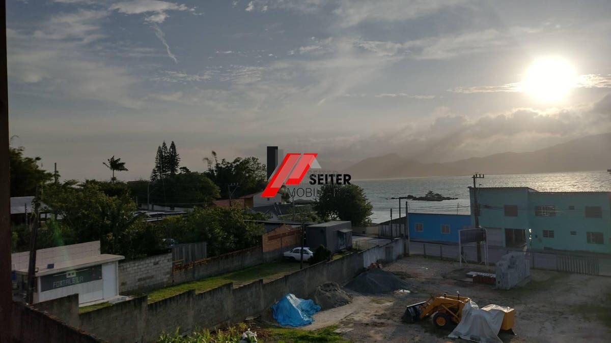 Casa a venda em Ribeirão da Ilha