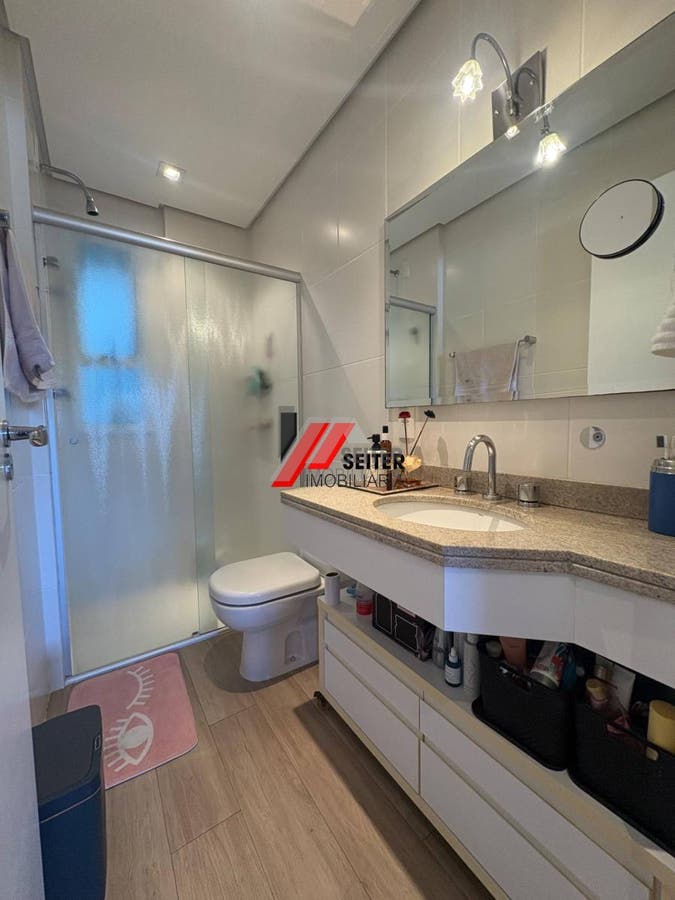 Apartamento á venda Itacorubi Florianópolis.