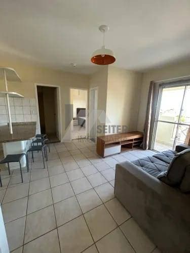Prédio a venda com 7 apartamentos na Carvoeira Florianópolis