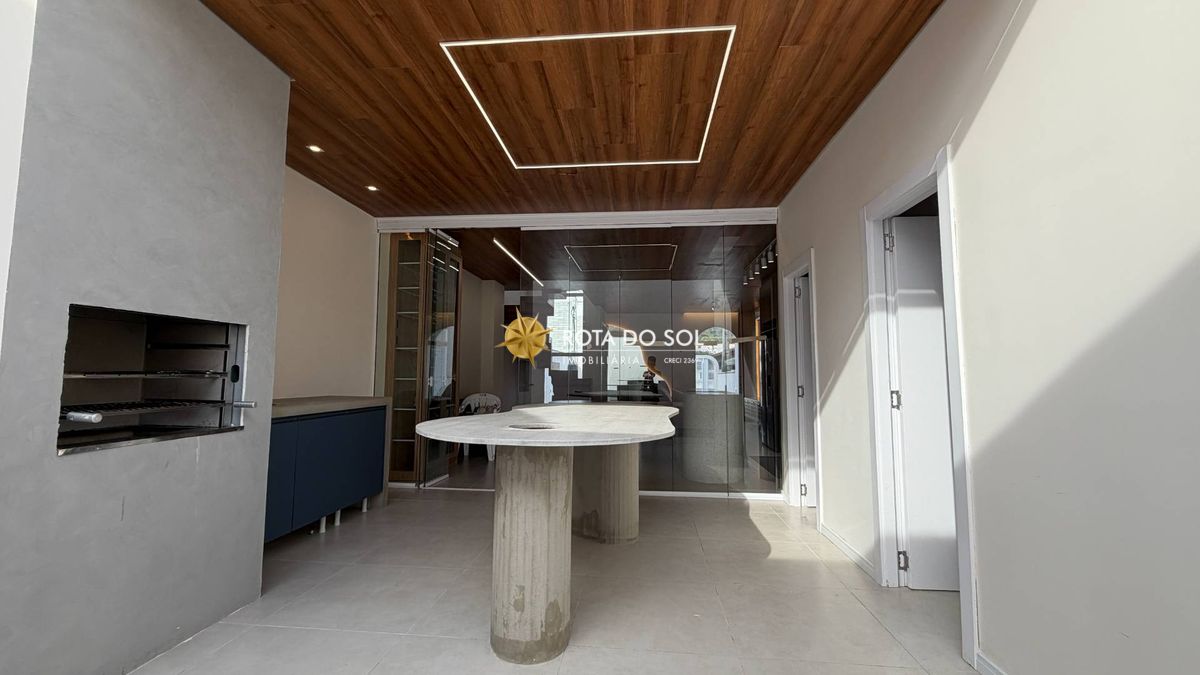 Casa 3 Dormitórios Praia Bombas Bombinhas SC - 9