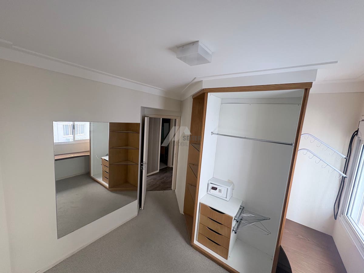 Apartamento de 3 Dormitorios a Venda Florianopolis Centro