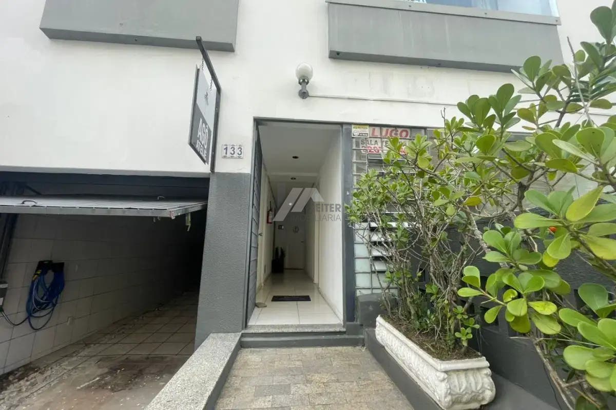 Sala comercial centro - Lacerda Coutinho Fpolis