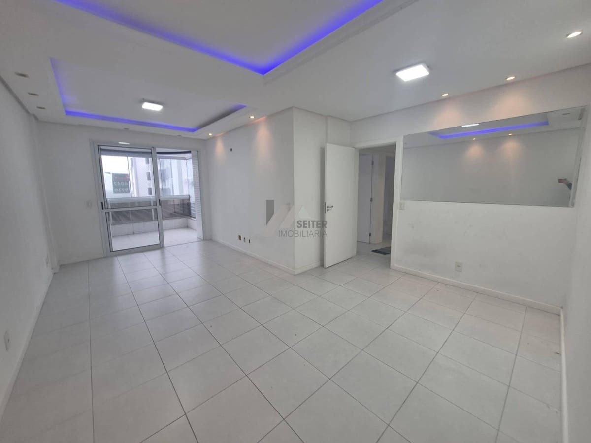 Apartamento com 3 quartos para Locação, Itacorubi - Florianópolis