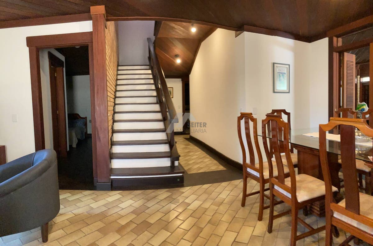 Casa em Jurerê Internacional 315m2