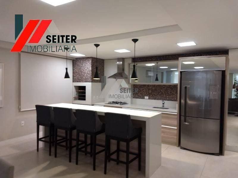 Apartamento com 2 Quartos, Centro - Florianópolis