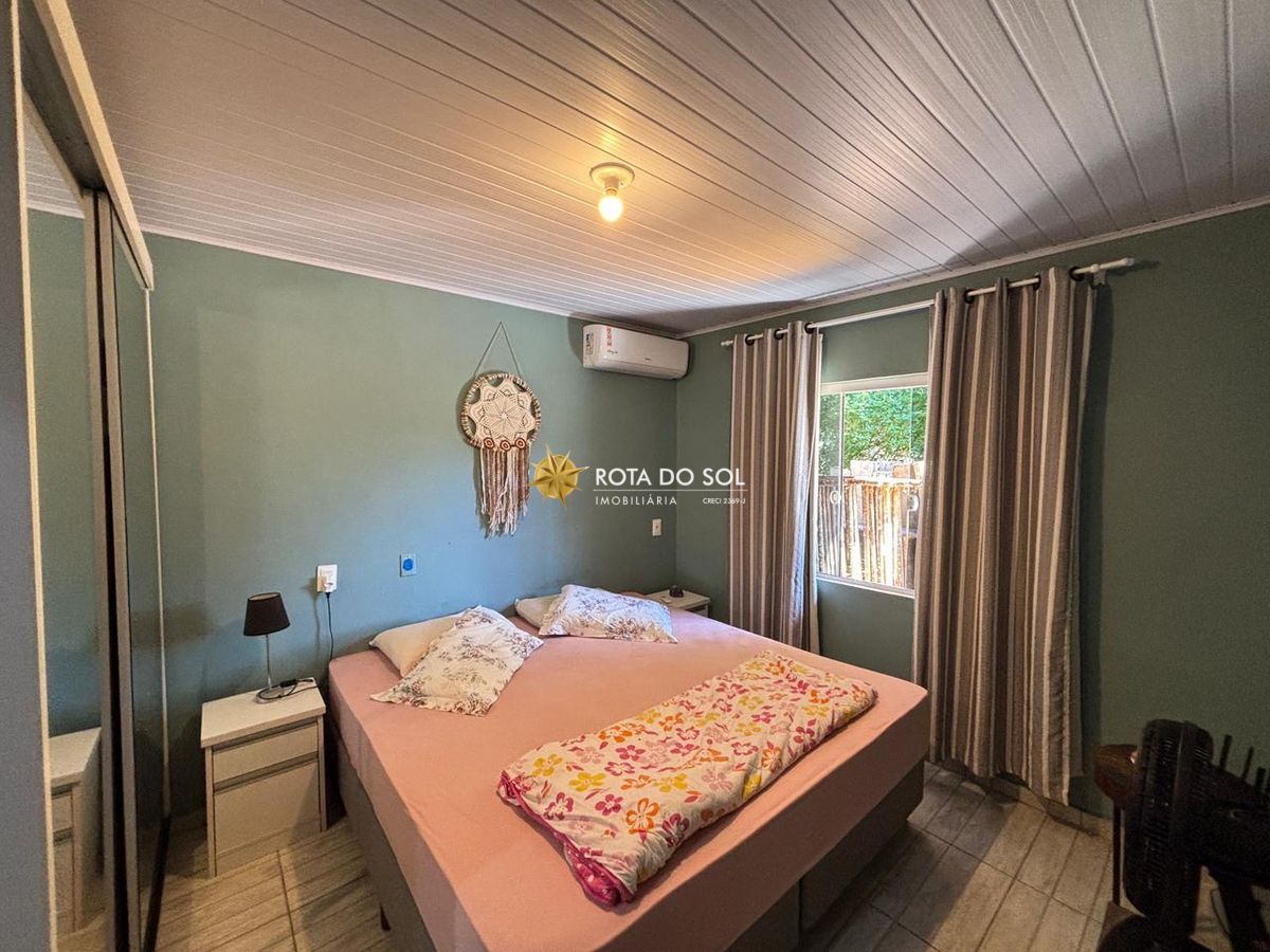 Casa 4 Dormitórios Praia de Bombas Bombinhas SC - 13