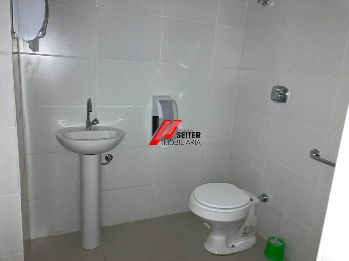 Sala comercial para locaçã no bairro estreito rua Doutor Heitor Blum