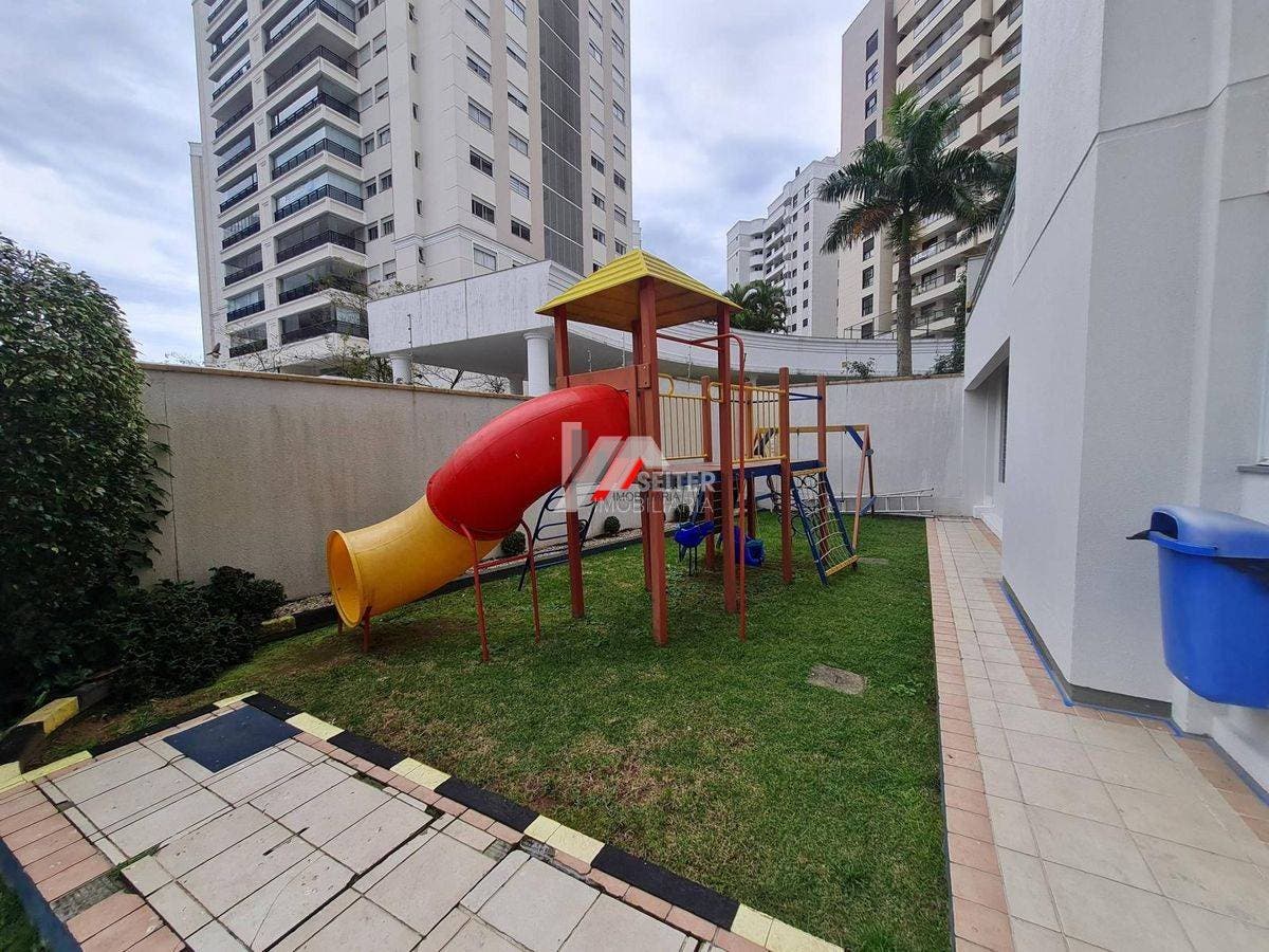 Apartamento com 3 quartos, Itacorubi - Florianópolis