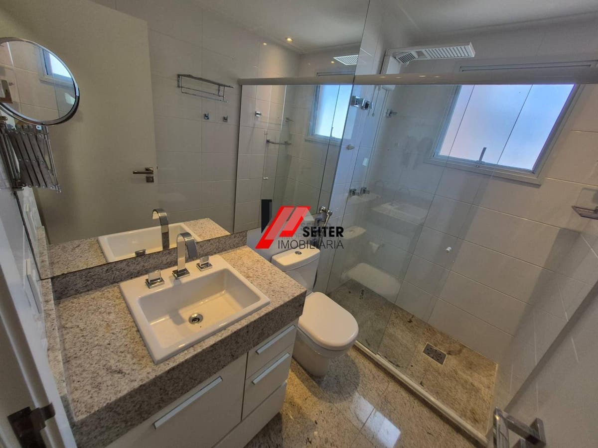 Apartamento de 2 dormitórios alto padrão para locação na Agronômica Florianópolis