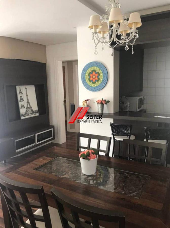 Apartamento á venda no bairro Itacorubi em Florianópolis