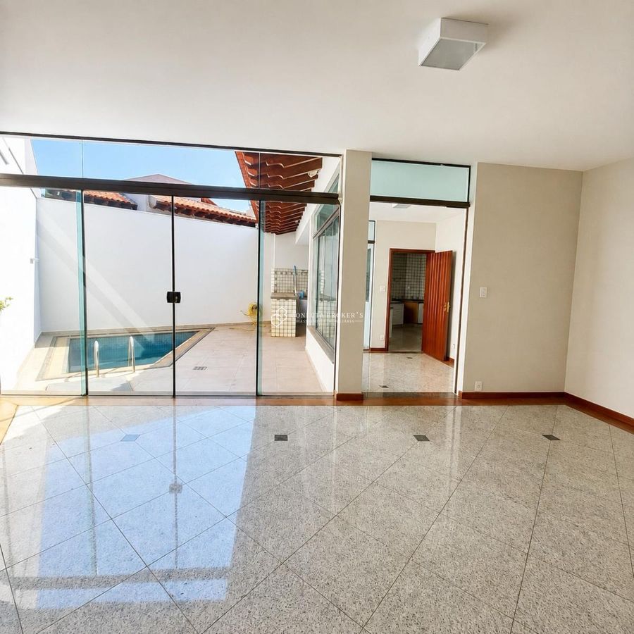 Casa, 4 quartos, 270 m² - Foto 6