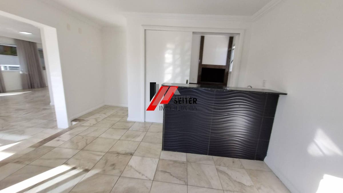 Apartamento a venda na Beira Mar Norte de Florianópolis