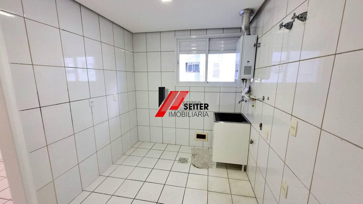 Apartamento a venda na Beira Mar Norte de Florianópolis