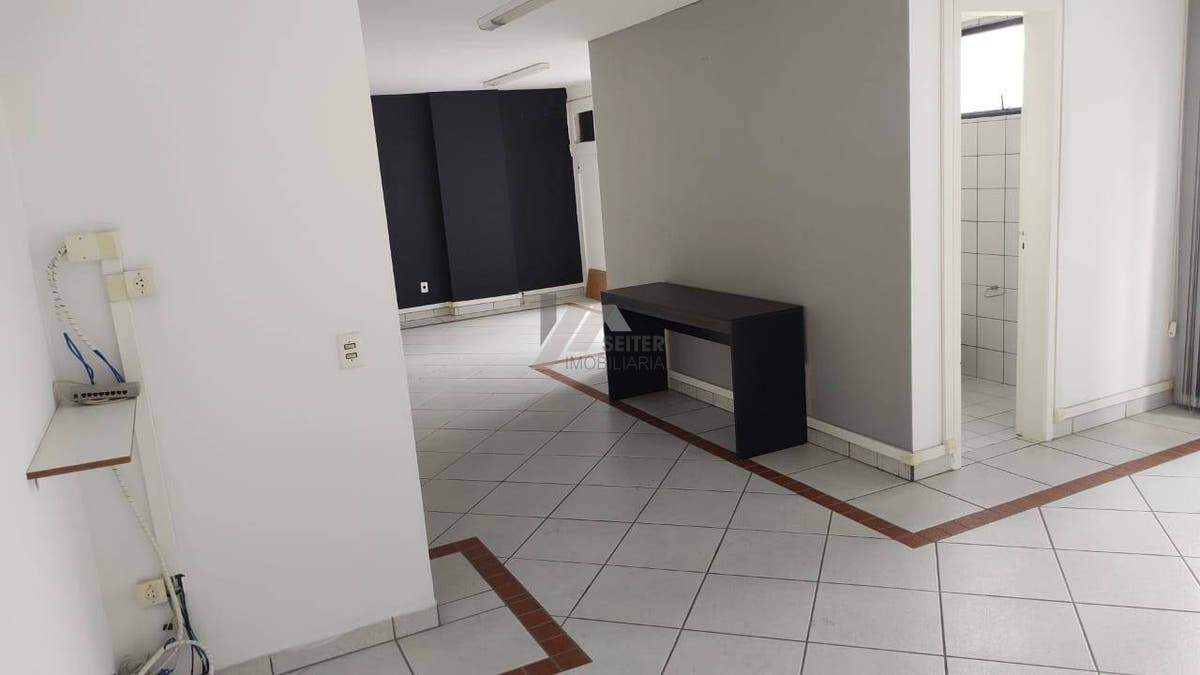 Sala comercial para alugar no centro de Florianópolis proximo ao mercado publico