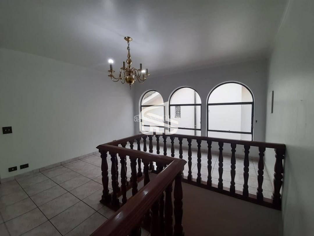 Casa, 4 quartos, 254 m² - Foto 2