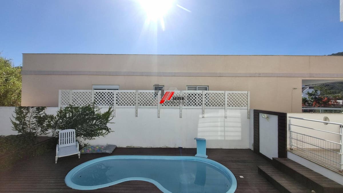 Casa de 3 suites a venda Lagoa da Conceiçao Florianopolis com 352 metros de area util