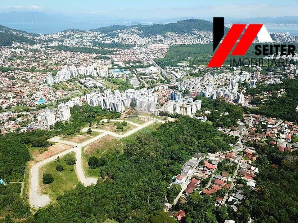 Terreno a venda no bairro Itacorubi em localização previlegiada