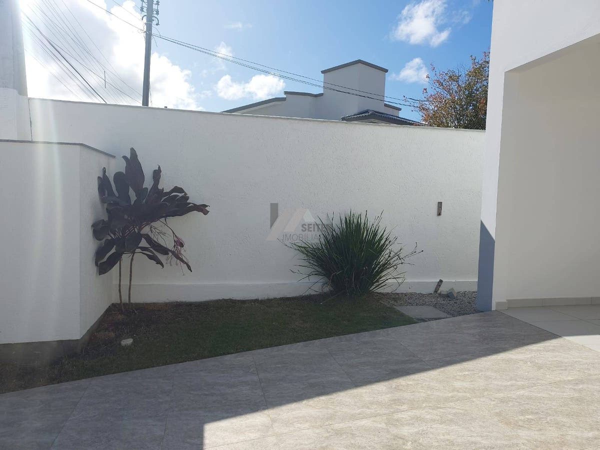 Casa a venda no Carianos Florianopolis