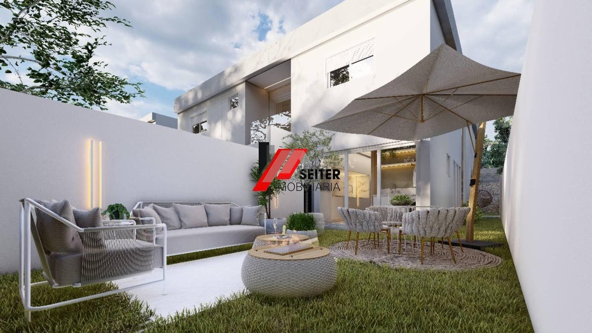 Casa Duplex com 3 quarto sendo 1 suíte à venda na praia dos Ingleses em Florianópolis