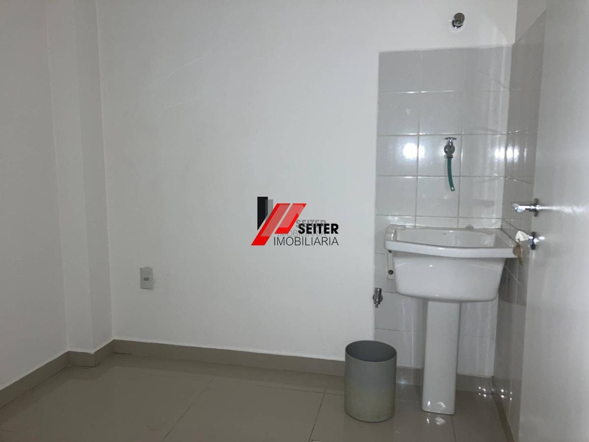 Sala comercial para locaçã no bairro estreito rua Doutor Heitor Blum