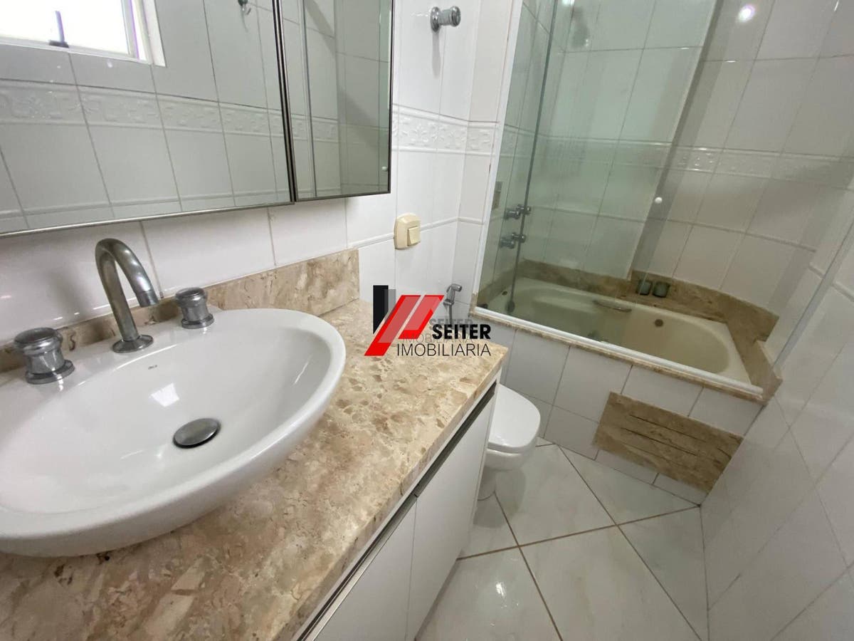 Cobertura a Venda no Córrego Grande Florianópolis