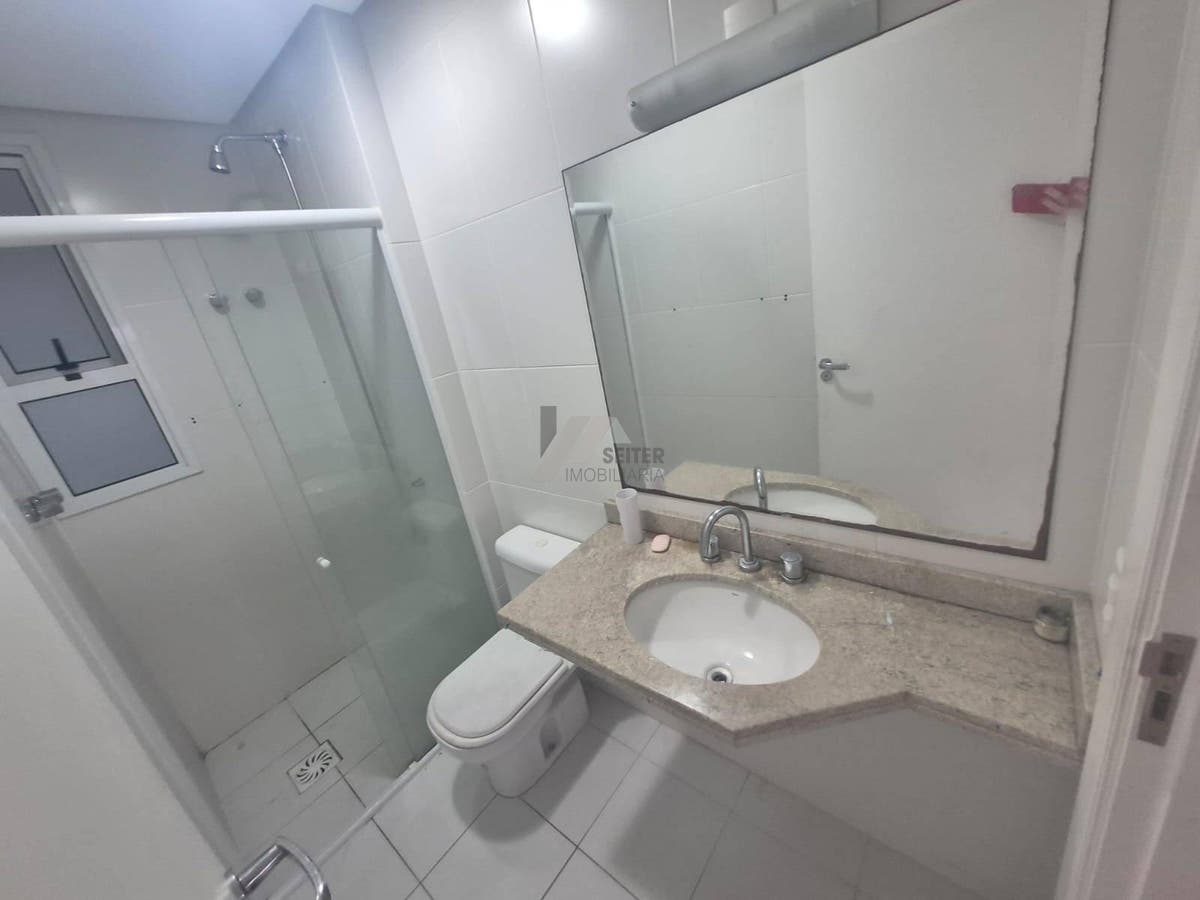 Apartamento com 3 quartos para Locação, Itacorubi - Florianópolis