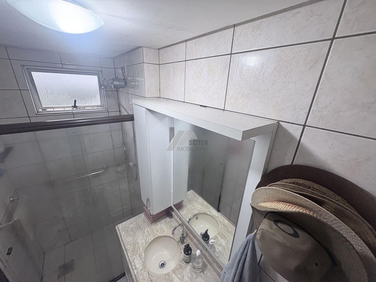 Apartamento de 3 dormitorios e 1 vaga a venda no Itacorubi