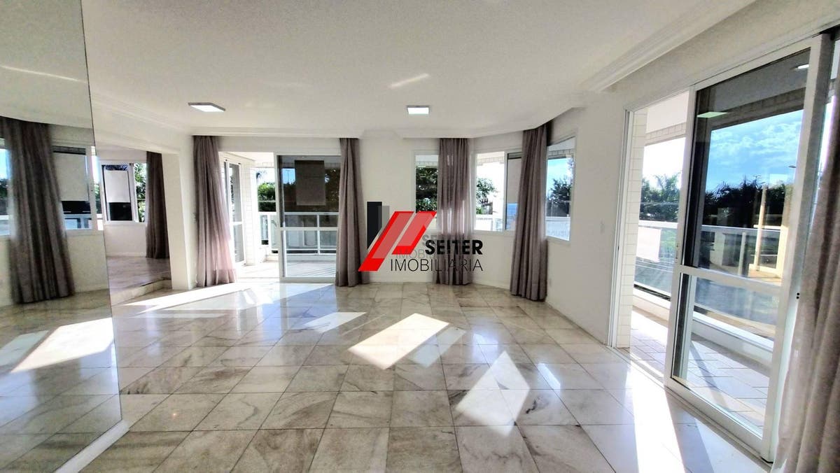Apartamento a venda na Beira Mar Norte de Florianópolis